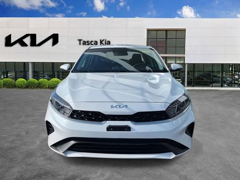 Used 2023 Kia Forte LXS w/ LXS Technology Package image 2