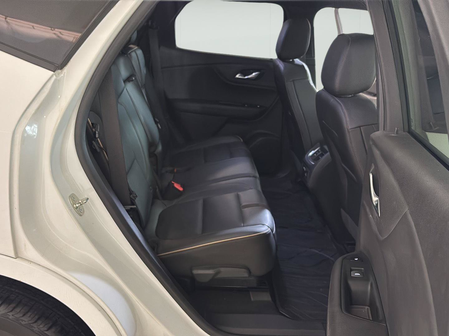 Used 2019 Chevrolet Blazer Premier w/ Sun and Wheels Package FWD image 21
