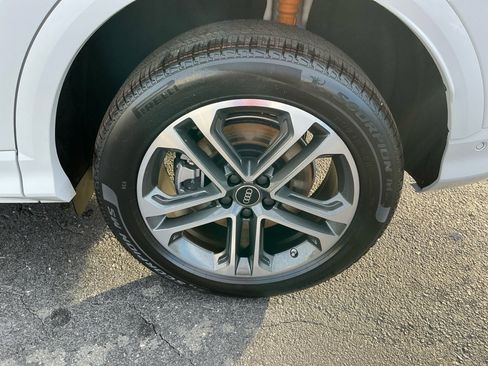 New 2025 Audi Q5 Premium image 21