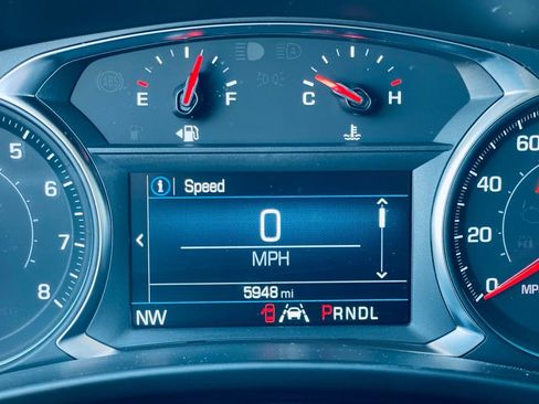 Used 2024 Chevrolet Equinox LS w/ LS Convenience Package FWD image 18