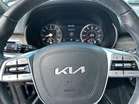 Used 2022 Kia Telluride SX w/ SX Prestige Package image 36