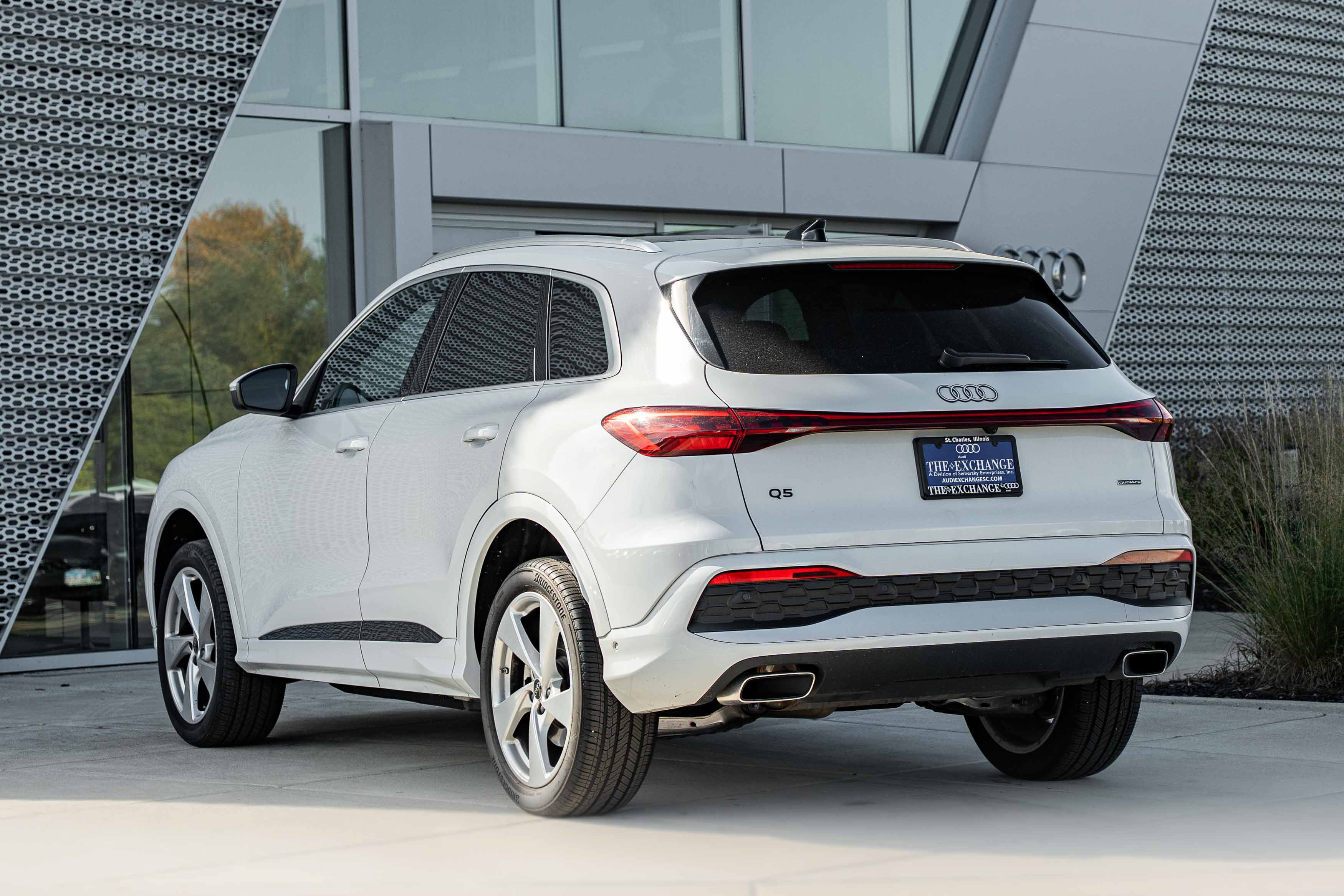 Certified 2025 Audi Q5 Premium AWD/4WD image 5