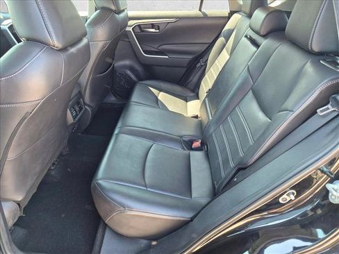 Used 2020 Toyota RAV4 XLE Premium AWD/4WD image 21