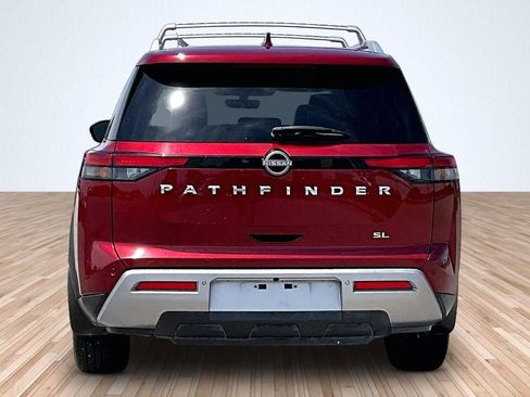Used 2023 Nissan Pathfinder SL FWD image 4