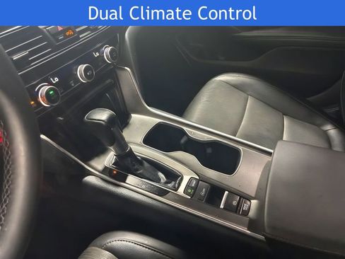 Used 2022 Honda Accord Sport image 5