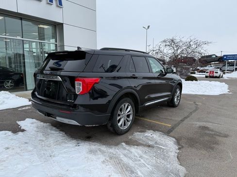 Used 2023 Ford Explorer XLT w/ Equipment Group 202A image 39