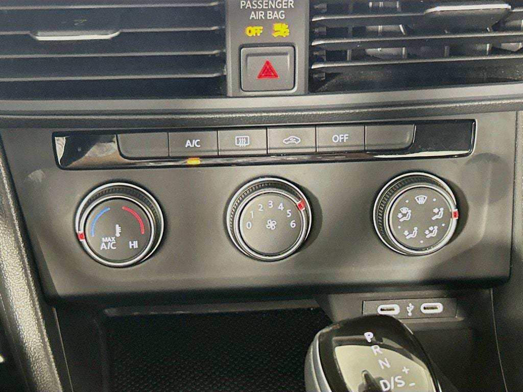 Certified 2024 Volkswagen Jetta S FWD image 15
