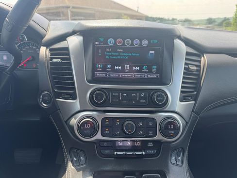 Used 2018 Chevrolet Tahoe LT w/ LT Signature Package AWD/4WD image 12