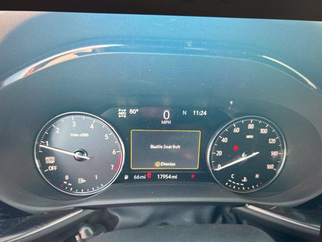 Used 2023 Buick Envision Essence AWD/4WD image 5