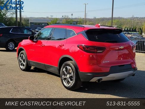 Used 2024 Chevrolet Blazer LT w/ Convenience Package FWD image 3