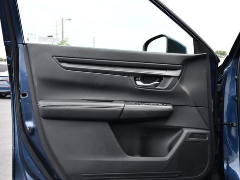 Used 2023 Honda CR-V LX image 13