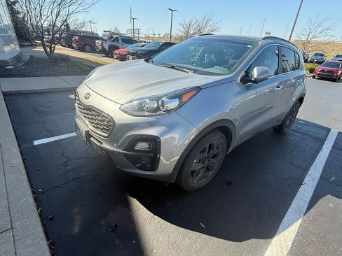 Used 2020 Kia Sportage S w/ S Sunroof Package AWD/4WD image 7