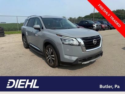 Used 2023 Nissan Pathfinder Platinum w/ Lighting Package (N93)