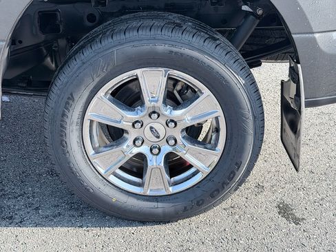 Used 2017 Ford F150 XLT w/ Equipment Group 302A Luxury RWD image 35