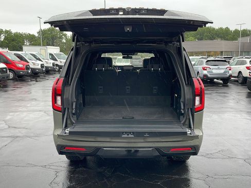 Used 2025 Ford Expedition Tremor AWD/4WD image 31