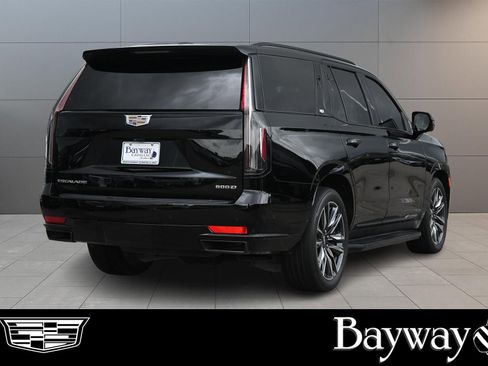 Used 2023 Cadillac Escalade Sport w/ Touring Package AWD/4WD image 5