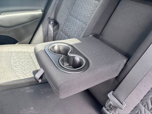 Used 2022 Chevrolet Equinox LT image 37