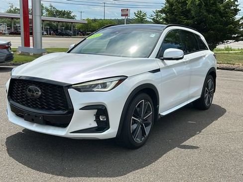 Used 2023 INFINITI QX50 Sport AWD/4WD image 3