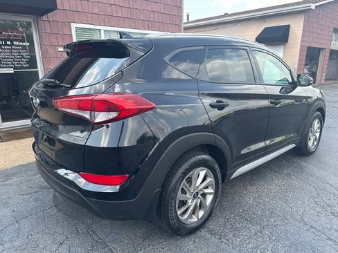 Used 2017 Hyundai Tucson SE Plus FWD image 5