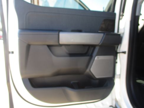 Used 2022 Ford F150 Lariat image 6