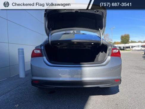 Used 2023 Chevrolet Malibu LS image 29
