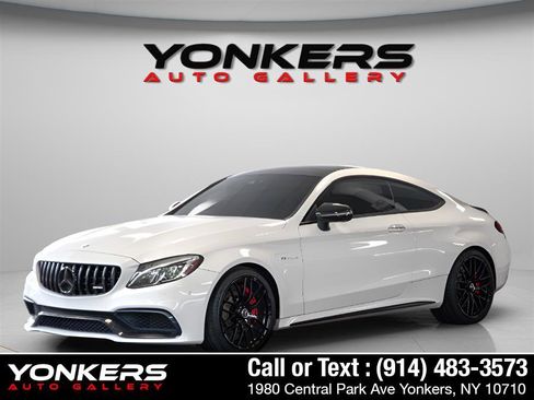 Used 2017 Mercedes-Benz C 63 AMG S image 4