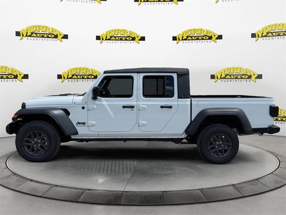 New 2025 Jeep Gladiator Sport