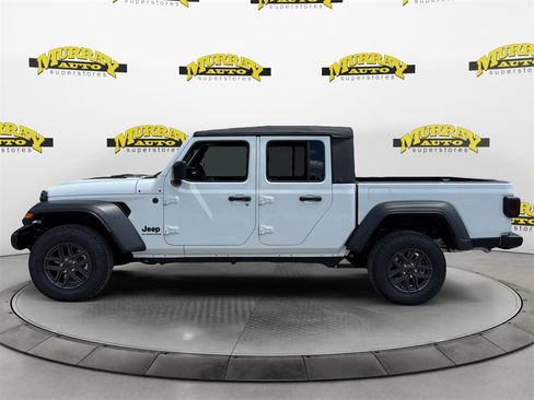 New 2025 Jeep Gladiator Sport image 2