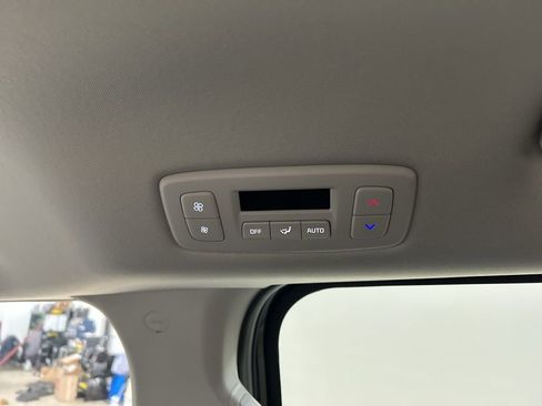 New 2026 Kia Carnival image 27