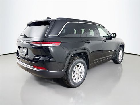 New 2025 Jeep Grand Cherokee Laredo X w/ Luxury Tech Group I image 7