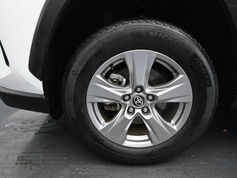 Used 2022 Toyota RAV4 XLE w/ Convenience Package image 50