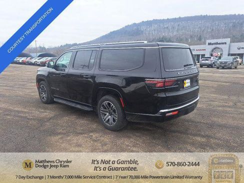 Certified 2025 Jeep Wagoneer L Series II w/ 8-pass Seating Package AWD/4WD image 6