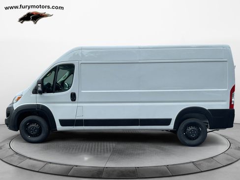 Used 2024 RAM ProMaster 2500 w/ Storage Group image 6