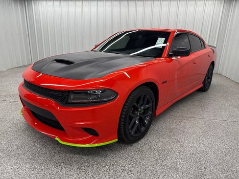 Used 2023 Dodge Charger R/T w/ Blacktop Package RWD image 3
