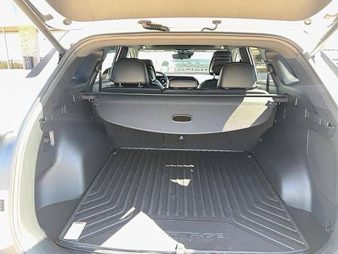 Used 2023 Kia Sportage X-Pro Prestige image 9