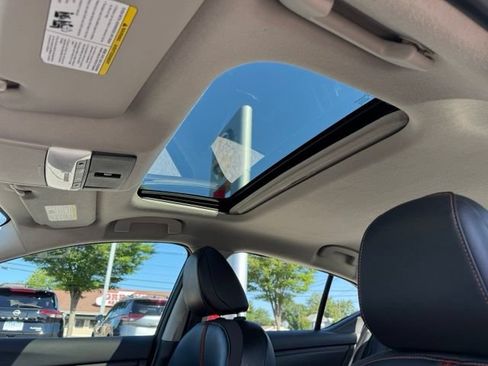 Certified 2020 Nissan Sentra SR w/ Premium Package FWD image 19