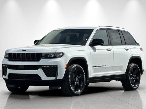 New 2026 Jeep Grand Cherokee Limited w/ Limited Altitude Package AWD/4WD image 8