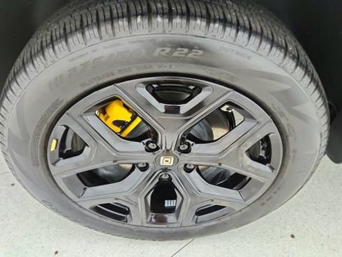 Used 2024 Rivian R1S Adventure image 58