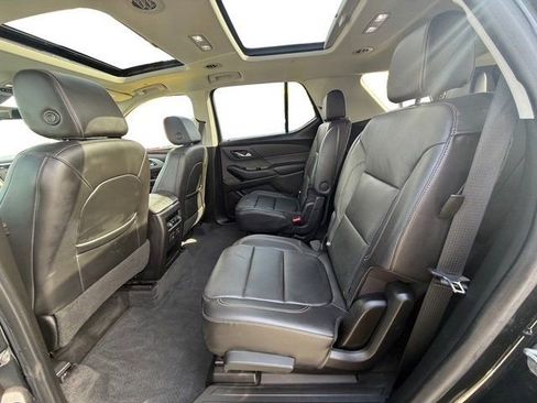 Used 2020 Chevrolet Traverse RS image 21