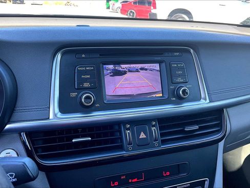 Used 2016 Kia Optima EX image 17