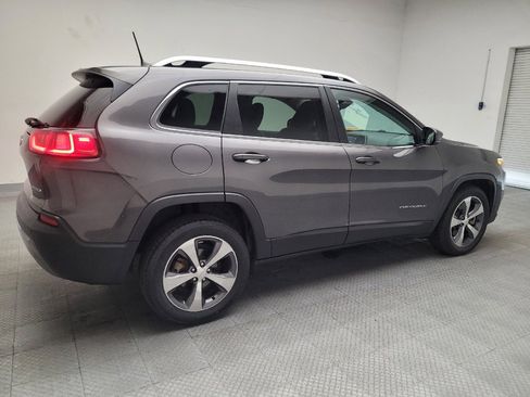 Used 2019 Jeep Cherokee Limited image 10