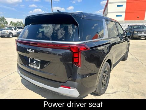 New 2026 Kia Carnival image 4