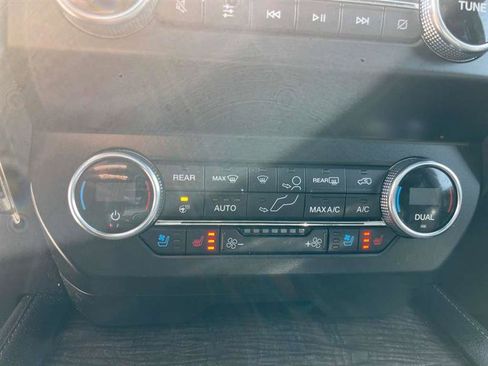 Used 2019 Ford Expedition Limited w/ Equipment Group 301A image 31