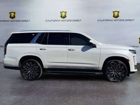 Used 2021 Cadillac Escalade Premium Luxury AWD/4WD image 6