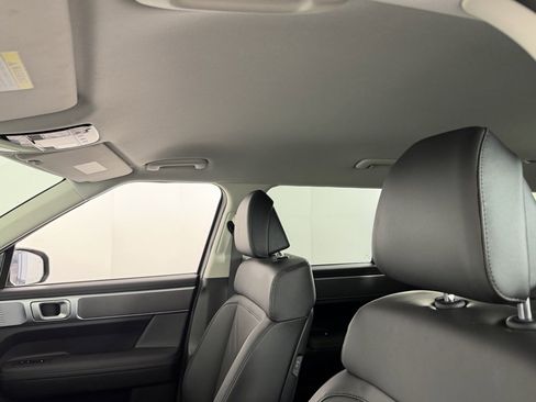 Used 2025 Hyundai Santa Fe SEL image 23