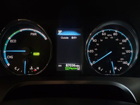Used 2016 Toyota RAV4 Limited AWD/4WD image 23