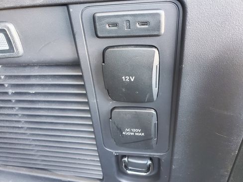 Used 2025 Ford Expedition Max Active image 31