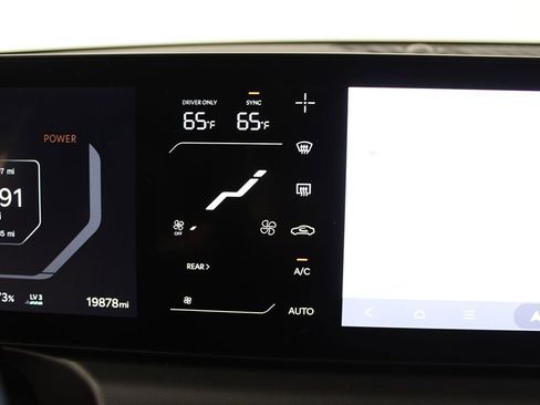 Used 2024 Kia EV9 Light RWD image 36