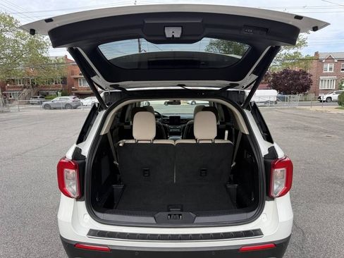 Used 2020 Ford Explorer Limited AWD/4WD image 7