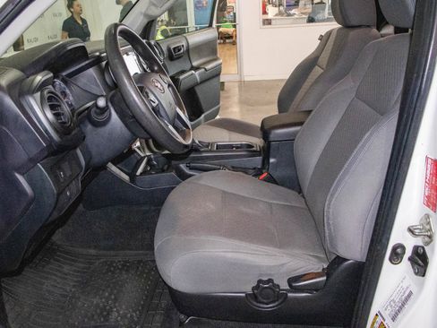Used 2020 Toyota Tacoma SR RWD image 6